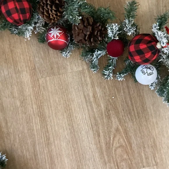 Red Buffalo Plaid Snowman Garland - Picture 3 of 6